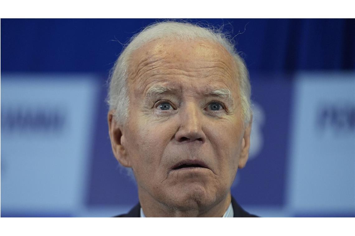 Neues Buch über Biden schildert diverse Aussetzer und Verschleierung In dem Buch wird unter anderem geschildert, dass Mitarbeiter einen Rollstuhl für Biden wollten.