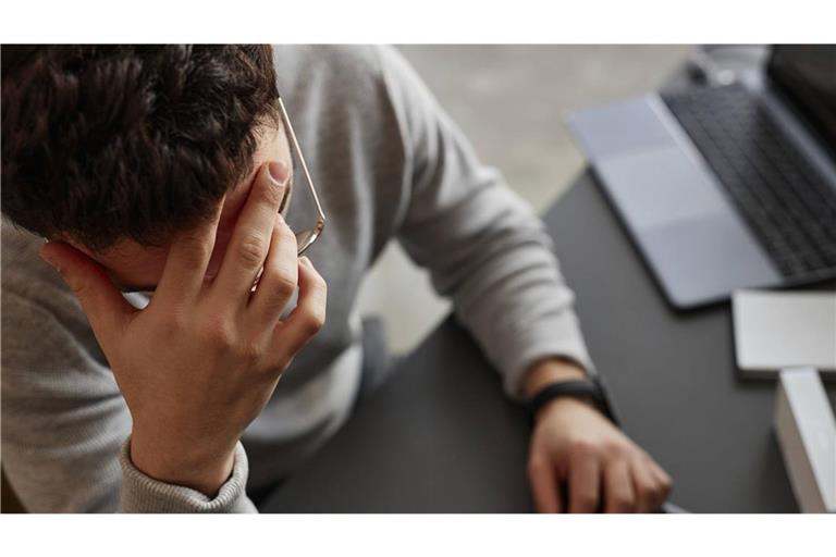 Gen Z wehrt sich: Influencer trifft mit Kritik am Arbeitsleben einen Nerv In dem viralen Video wird unter anderem hinterfragt, ob eine 40-Stunden-Woche gut für die mentale Gesundheit ist. (Symbolbild)