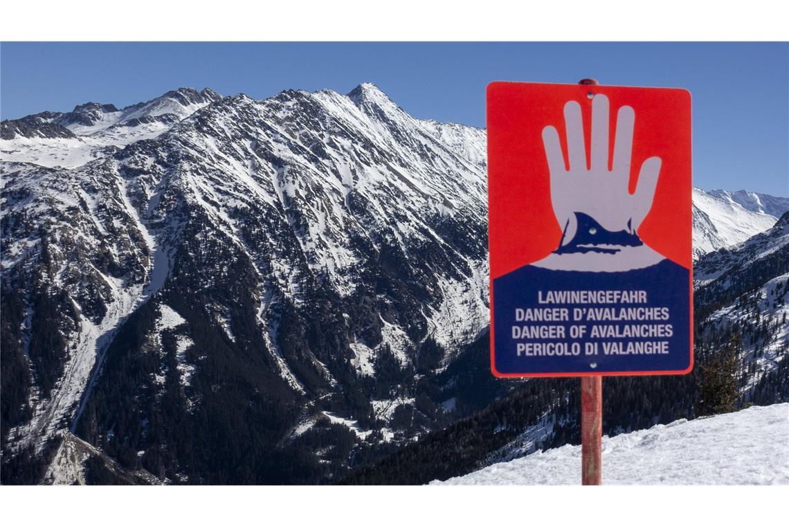 Lawinenwarndienst meldet erhebliche Gefahr in den Alpen In den Alpen müssen Bergsportler mit einer erhöhten Lawinengefahr rechnen. (Archivbild)