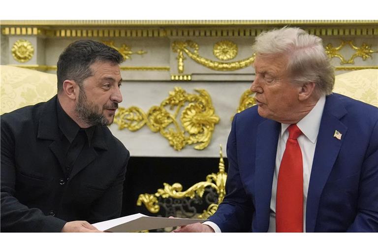 In den Bemühungen um ein Ende des russischen Angriffskrieges gegen die Ukraine hat Donald Trump den ukrainischen Präsidenten Selenskyj im Weißen Haus empfangen (Archivfoto).