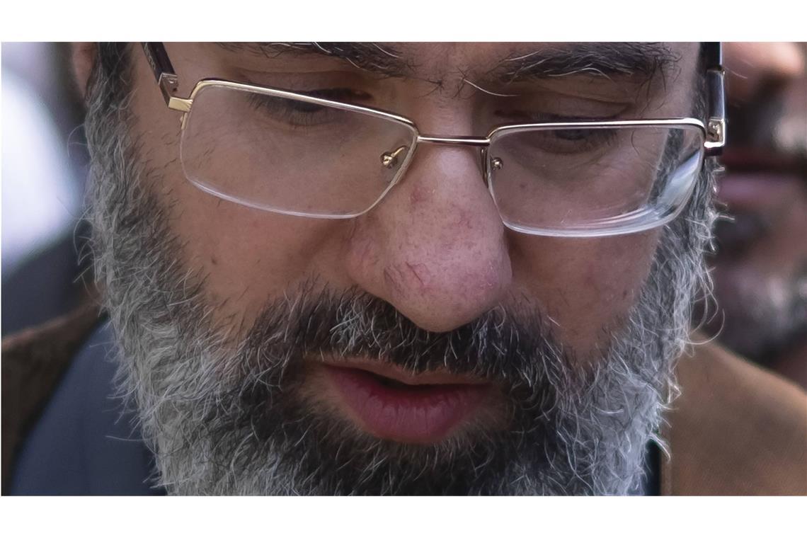 In den vergangenen Jahren wurde der zweite Chamenei-Sohn Modschtaba immer wieder als möglicher Nachfolger seines Vaters genannt.