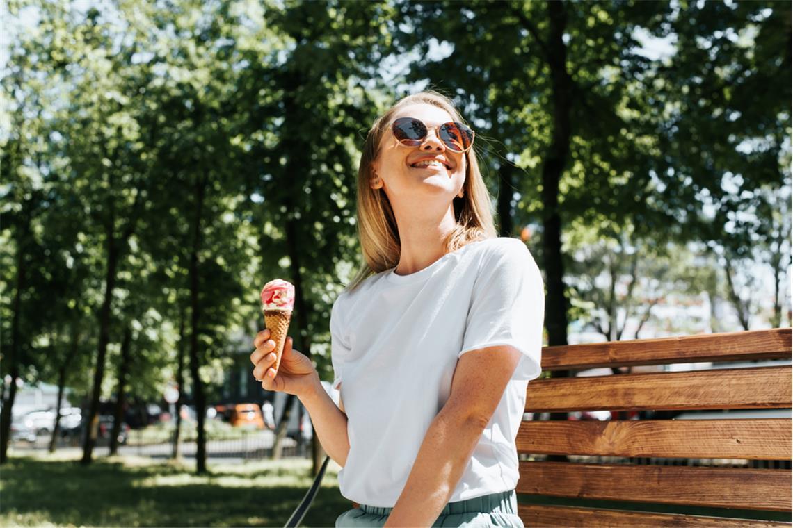 In den Wettermodellen zeigt sich: Der Sommer könnte ab Mitte August in Fahrt kommen.