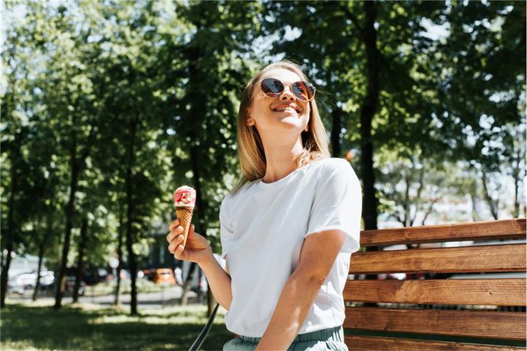 In den Wettermodellen zeigt sich: Der Sommer könnte ab Mitte August in Fahrt kommen.