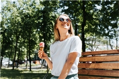 In den Wettermodellen zeigt sich: Der Sommer könnte ab Mitte August in Fahrt kommen.