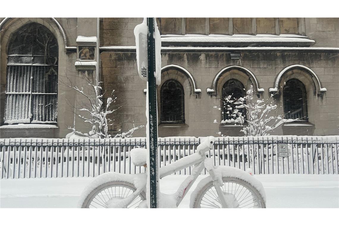 In der größten Stadt des Landes fielen teils 50 Zentimeter Neuschnee.