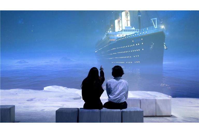 In der immersiven Ausstellung wird Kurs auf den Eisberg genommen.