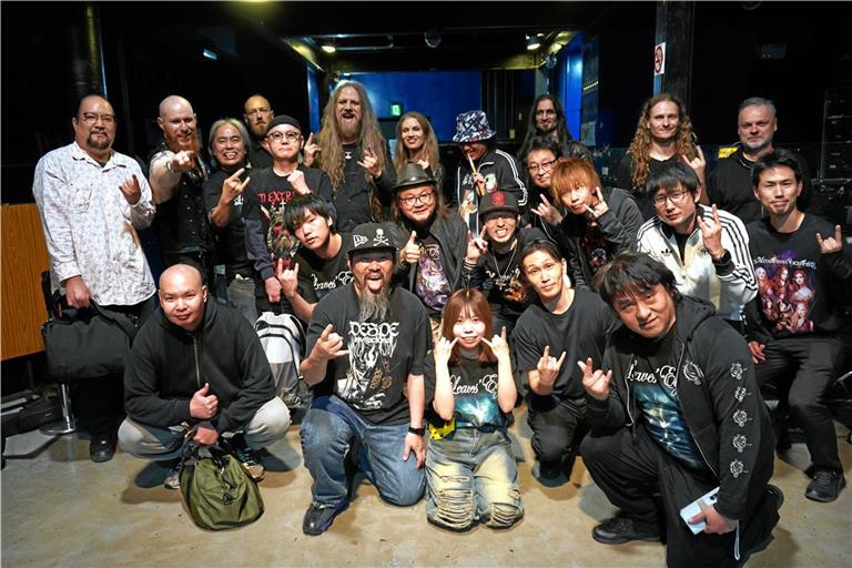 In der japanischen Hauptstadt Tokio freuen sich die Metal-Fans über Konzerte von Atrocity und Leaves’ Eyes. Fotos: Alexander Krull
