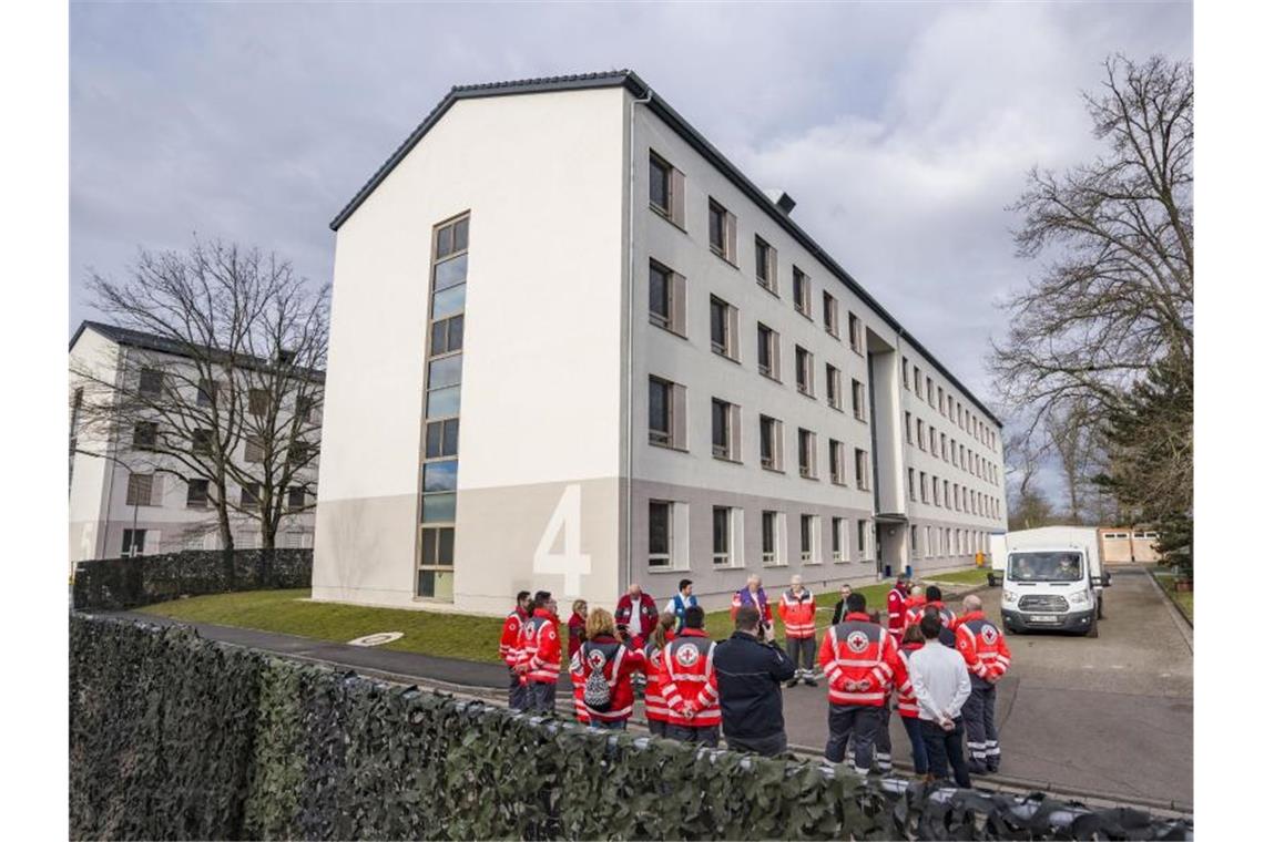 Deutsche aus Coronavirus-Gebiet in Frankfurt angekommen In der Kaserne Südpfalz der Bundeswehr sollen die aus Wuhan ausgeflogenen Deutschen zwei Wochen in Quarantäne verbringen. Foto: Frank Rumpenhorst/dpa