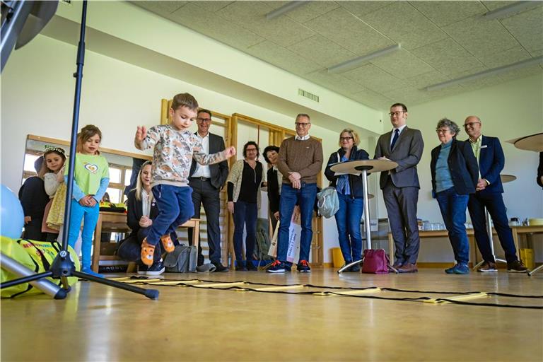 In der Kindertagesstätte Heininger Weg in Backnang ist die Freude an der Bewegung schon zu erkennen. Foto: Alexander Becher