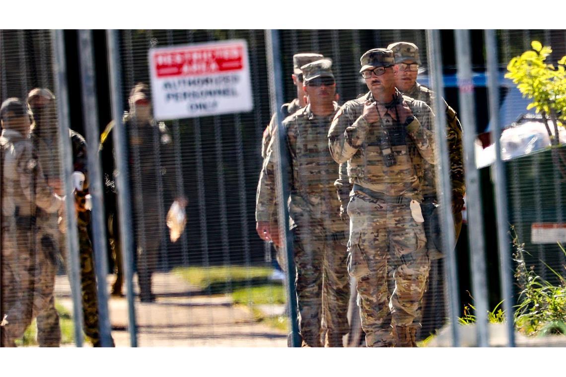 In der Klage aus Illinois wird den Bundesbehörden zudem vorgeworfen, mit militarisierten Einsätzen ein "Klima der Angst" geschaffen zu haben. (Archivbild)