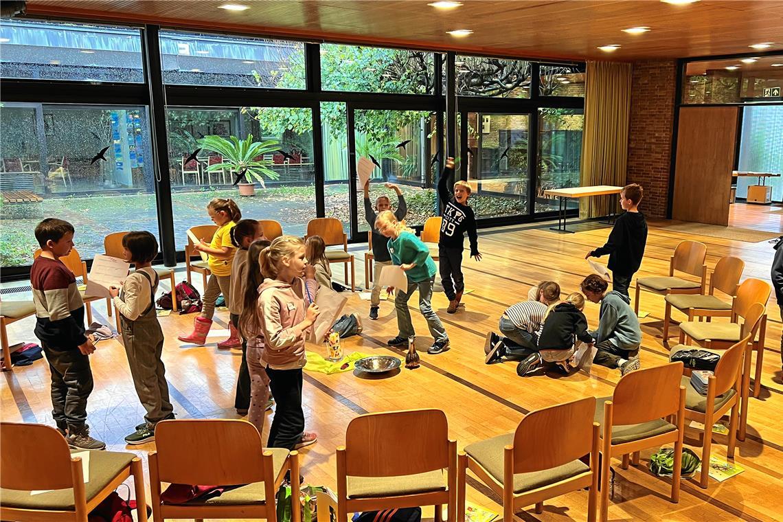 Drittklässler und ihre Vorkonfirmation In der Matthäusgemeinde erleben die Kinder bereichernde Treffen. Foto: Tobias Weimer