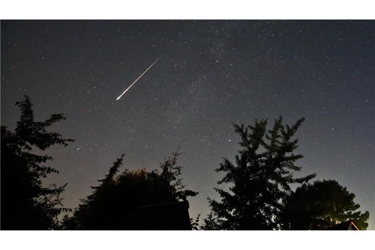 In der Nacht von Dienstag auf Mittwoch lohnt sich ein Blick in den Himmel (Archivbild).