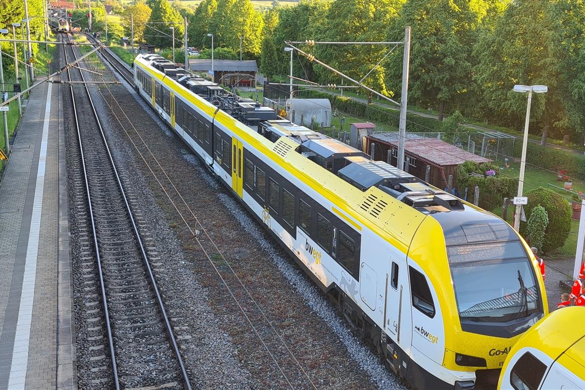 In der Nähe des Bahnhofs in Oppenweiler hat sich ein schweres Unglück ereignet. Ein Kind starb. Foto: B. Beytekin