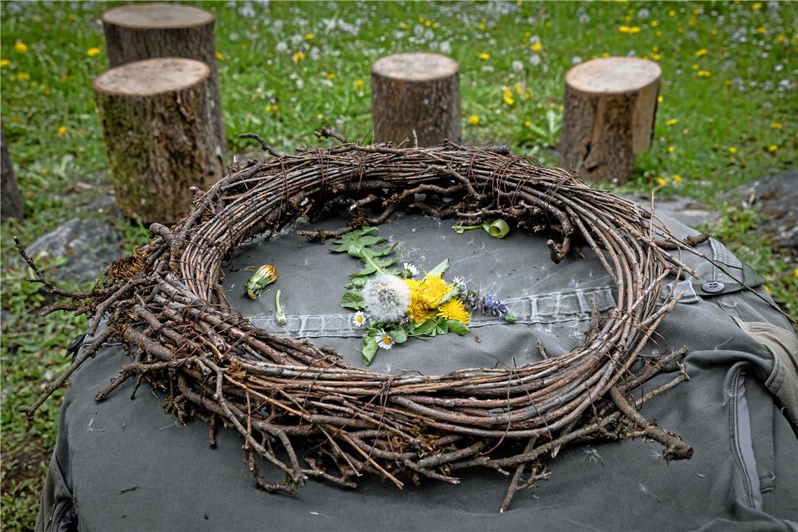 Die Wiesenkinder von Backnang In der Natur können Kinder und Erwachsene ihrer Bastelfreude freien Lauf lassen.