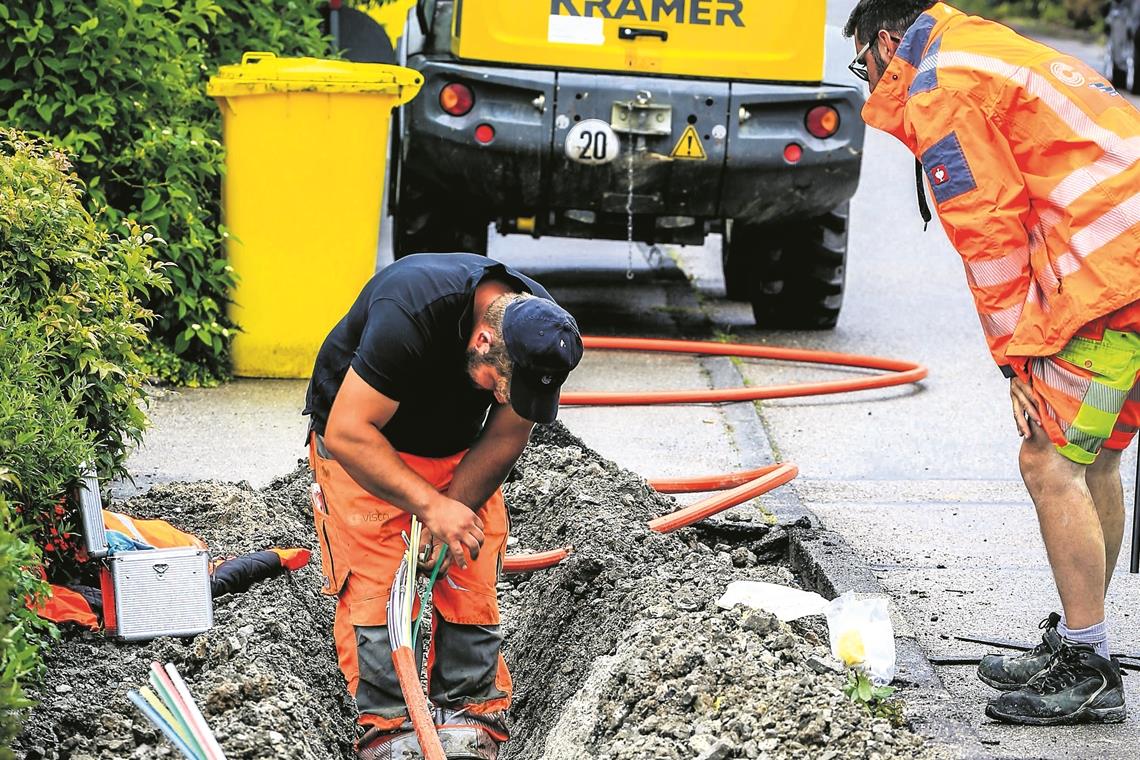 Glasfaser marsch! In der Pilotgemeinde Allmersbach im Tal läuft der Glasfaserausbau bereits. Foto: A. Becher