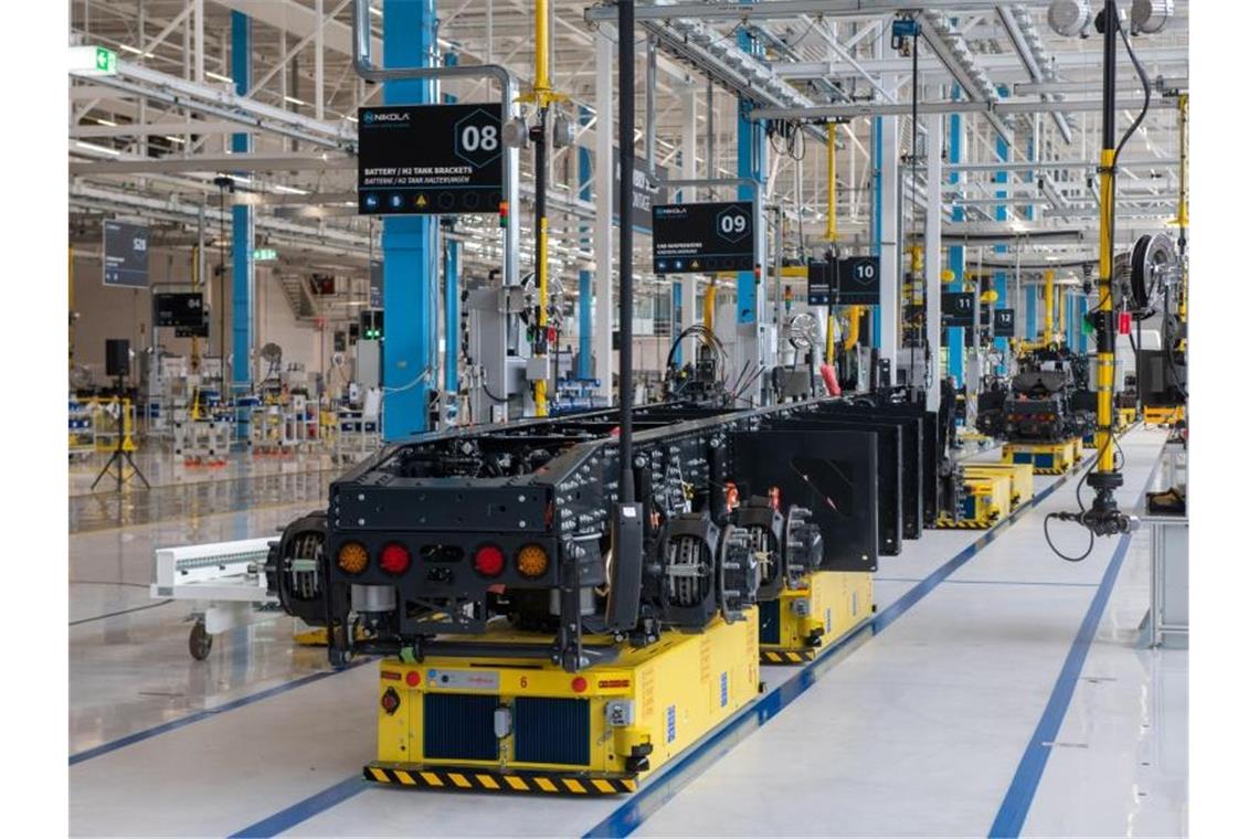 Iveco und Nikola eröffnen E-Lastwagen-Produktion in Ulm