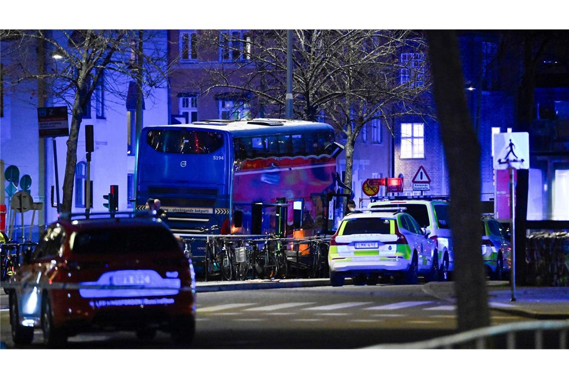 In der schwedischen Hauptstadt Stockholm hat es einen schweren Busunfall gegeben.