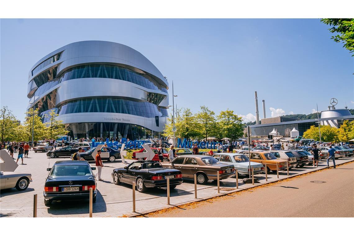 In der Sommersaison hat  das Mercedes-Freiluftmuseum jeden Sonntag geöffnet.