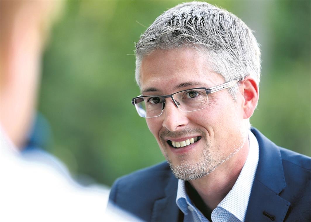 „Ein enger Draht zur kommunalen Basis“ „In der Vielzahl an kommunaler Aufgaben kann man sich nicht damit aufhalten, jeden zweiten Tag die Welt neu zu erfinden“: Steffen Jäger. Foto: A. Becher