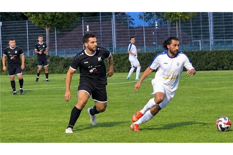 In der zweiten Runde setzte sich der TSV Dagersheim (in Schwarz) standesgemäß gegen die SV Böblingen II (in Weiß) durch: Als nächstes kommt es zum Duell mit der eigenen zweiten Mannschaft.