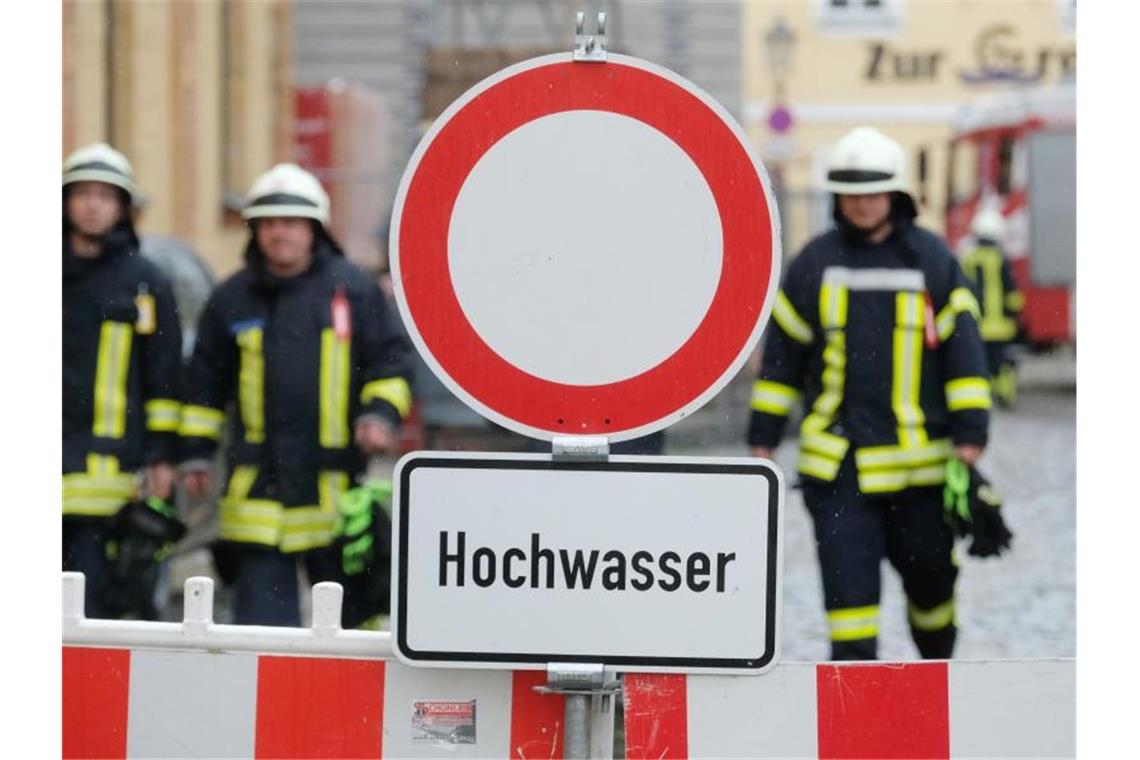 In Deutschland gibt es etwa eine Million meist freiwilliger Feuerwehrleute, dazu kommen rund 30.000 Berufsfeuerwehrleute. Foto: Sebastian Willnow/zb/dpa