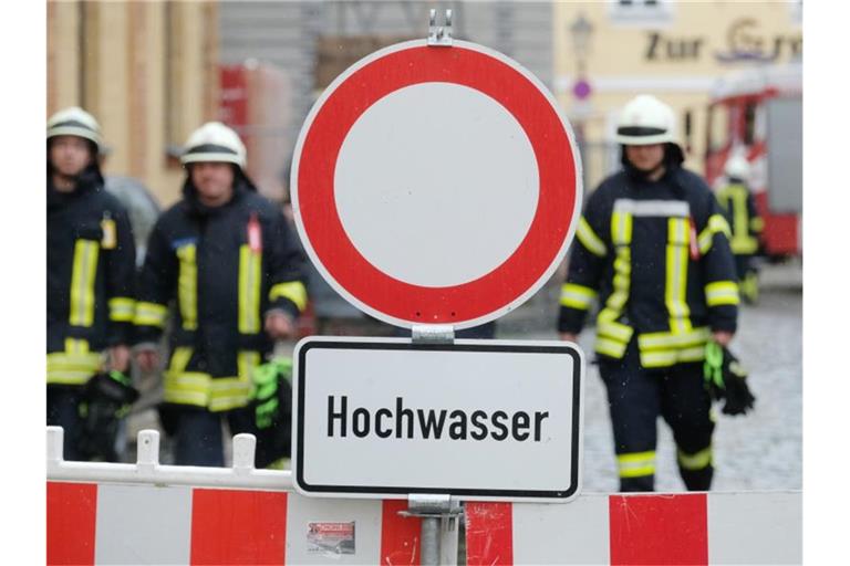 In Deutschland gibt es etwa eine Million meist freiwilliger Feuerwehrleute, dazu kommen rund 30.000 Berufsfeuerwehrleute. Foto: Sebastian Willnow/zb/dpa