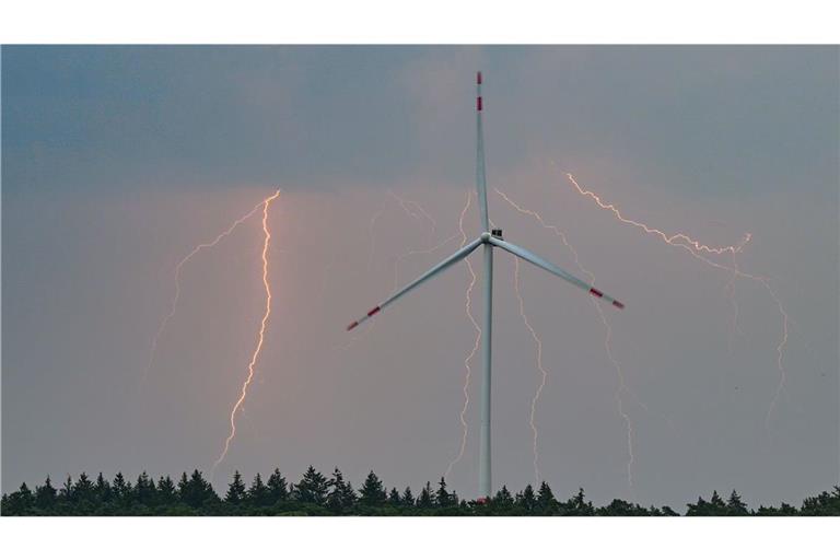 In Deutschland wird es in den nächsten Tagen vielerorts nass und windig (Symbolfoto).