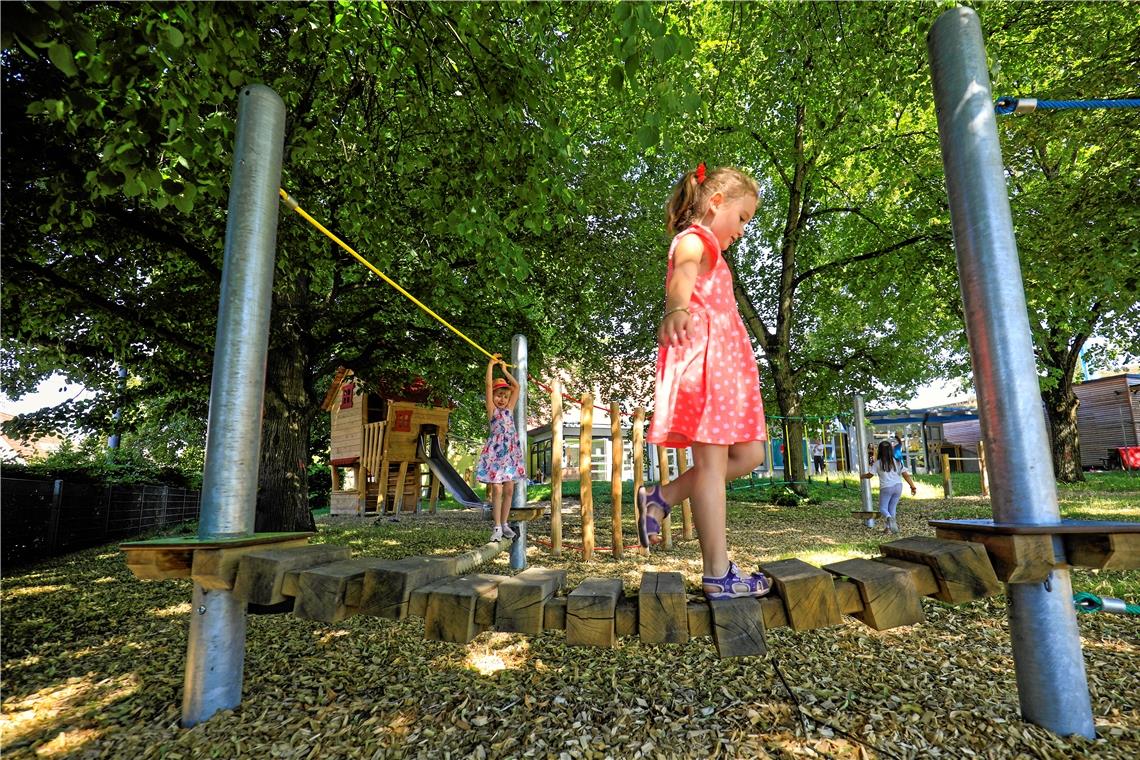 Stadt Backnang befragt Eltern zur Kinderbetreuung In die Kinderbetreuungseinrichtungen wird regelmäßig investiert. In der Kita Heimgarten wurde beispielsweise 2020 der Garten neu angelegt.