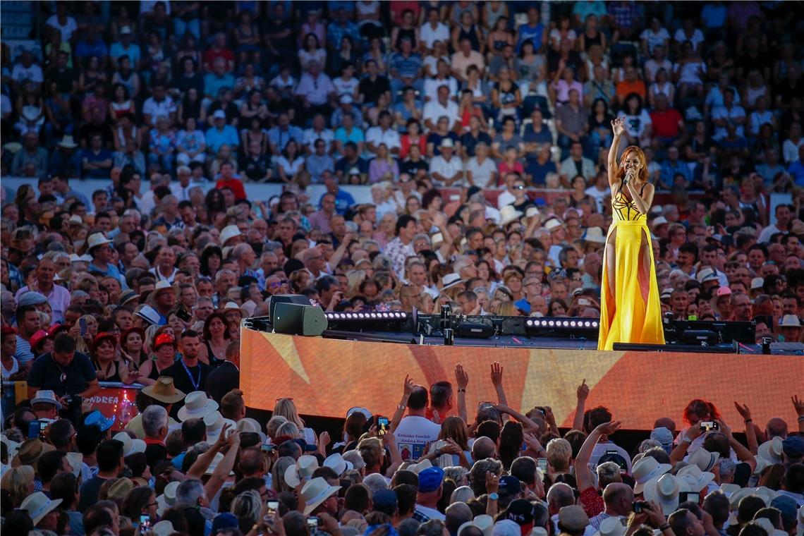 In diesem Jahr haben die Fans der Schlagersängerin Andrea Berg auf das beliebte Heimspiel in Aspach verzichten müssen. Archivfoto: A. Becher