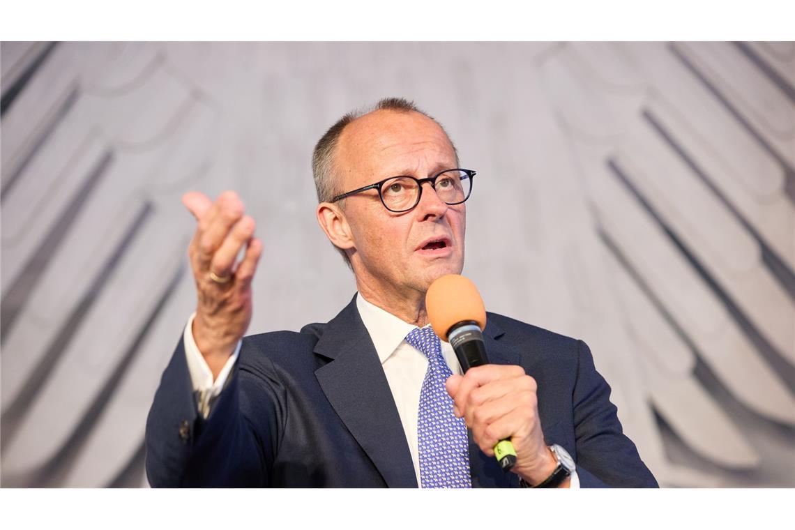 Tag der Einheit: Merz will nach vorne blicken In diesem Jahr wird Friedrich Merz als Bundeskanzler die Rede bei der zentralen Feier zum Tag der Deutschen Einheit halten. (Archivbild)