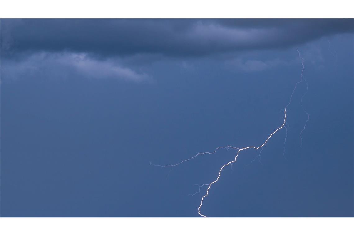 Viel Regen, wenige Gewitter: Deutlich weniger Blitze erfasst In diesem Sommer sind bislang weniger Blitze bei Gewittern erfasst worden. (Archivbild)