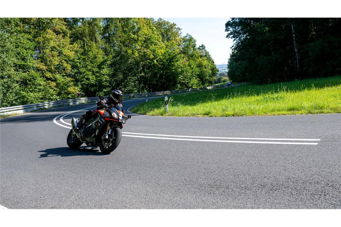Im Bayern gibt es die meisten Motorräder In diesen Wochen startet wieder die Motorradsaison. Nirgends gibt es so viele motorisierte Zweiräder wie in Bayern. (Archivfoto)