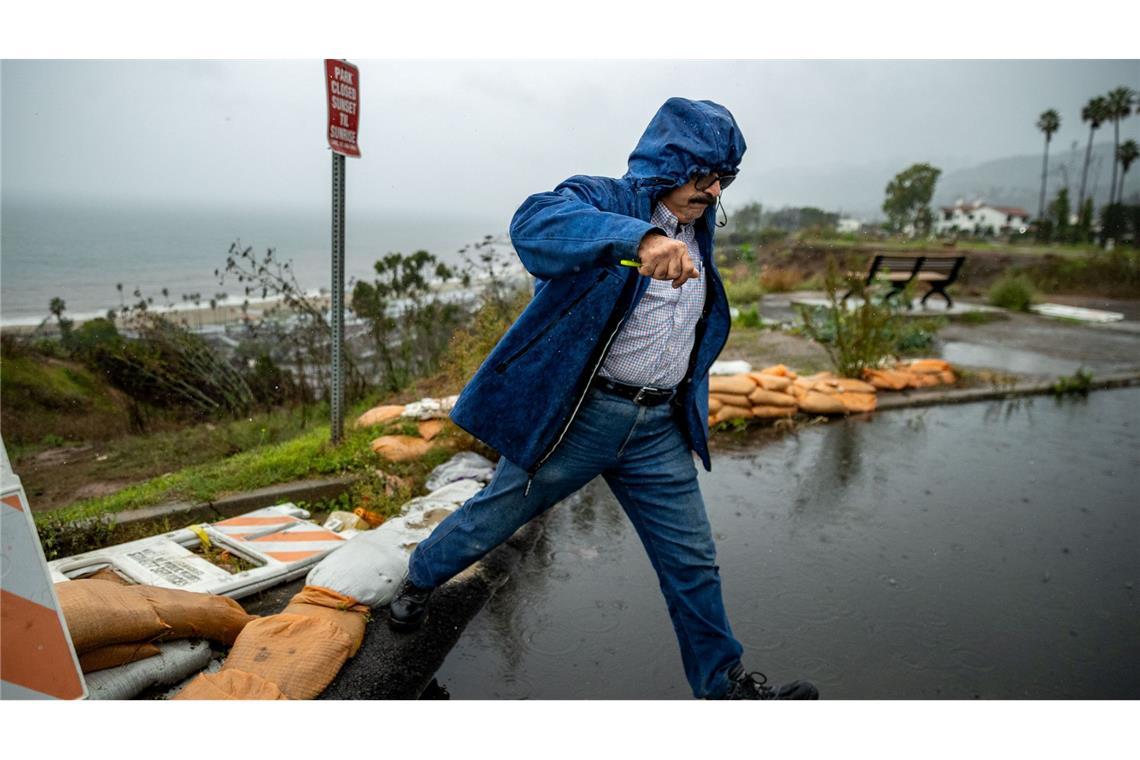 In ehemaligen Brandgebieten drohen Erdrutsche und Schlammlawinen.