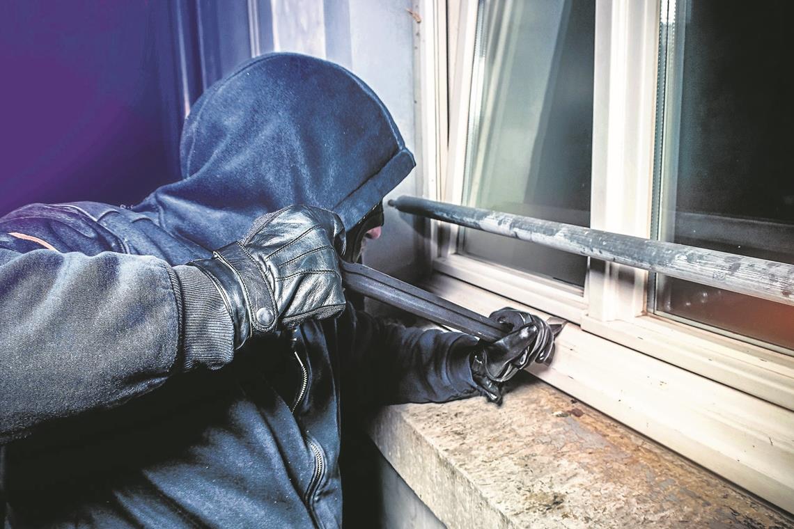 Einbrecher unterwegs In eine Wohnung in Backnang ist am Dienstag eingebrochen worden. Symbolfoto: AA+W - stock.adobe