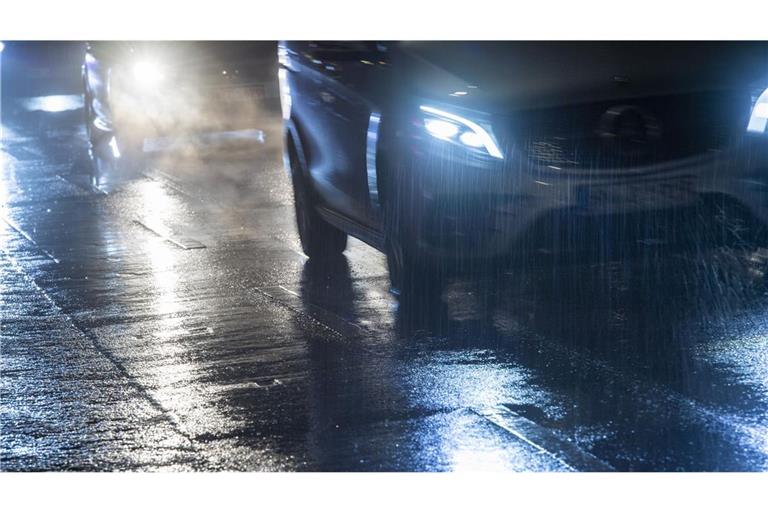 In einigen südlichen Regionen gibt es am Montagfrüh glatte Straßen. (Archivbild)