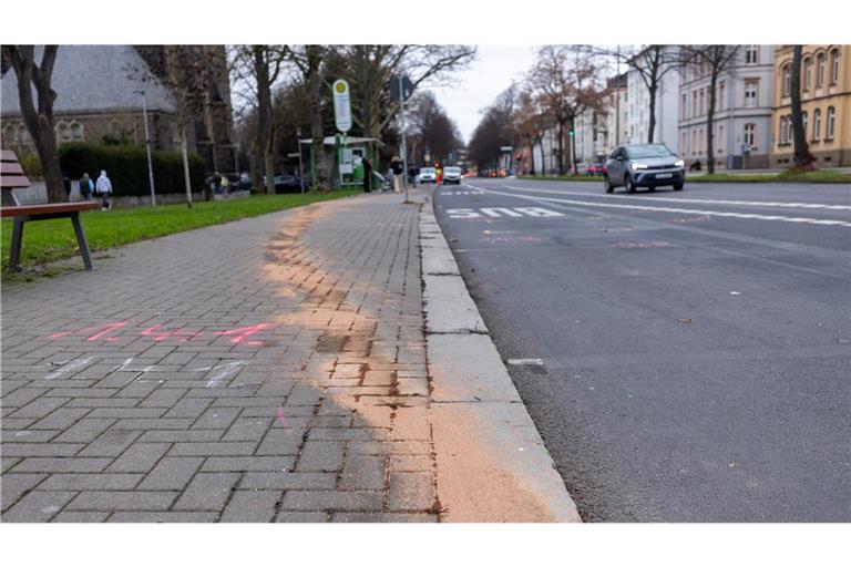 In Gießen ist es zu einem Zwischenfall mit einem Auto gekommen.