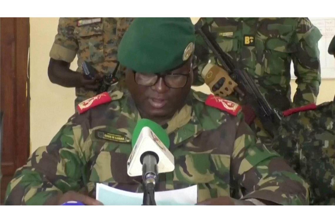In Guinea-Bissau hat das Militär nach eigenen Angaben die Macht übernommen.