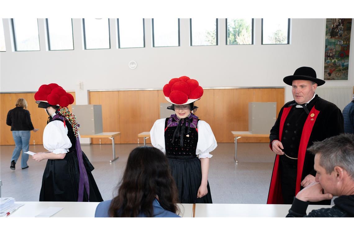 Newsblog: Cem Özdemir erklärt sich zum Wahlsieger