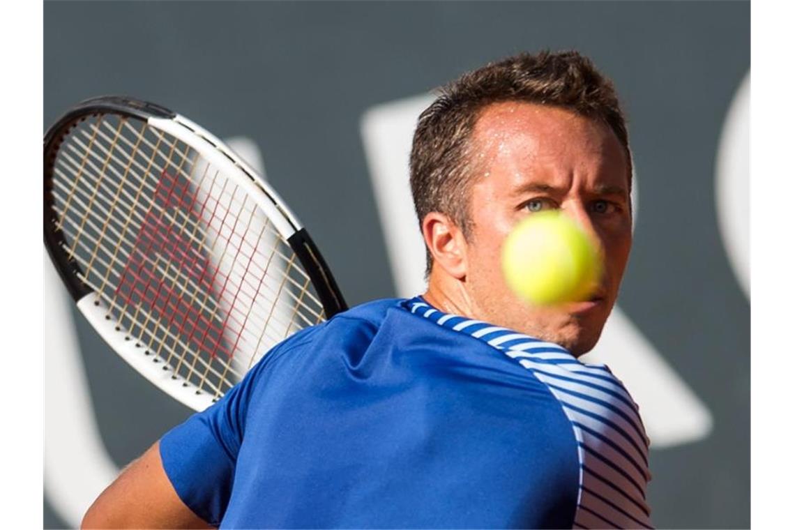 In Hamburg bereits in der ersten Runden gegen den Italiener Fabio Fognini ausgeschieden: Philipp Kohlschreiber in Aktion. Foto: Daniel Bockwoldt/dpa