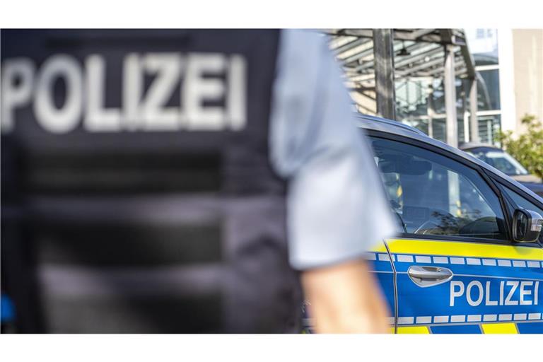 in heftiger familiärer Streit bei einer Autofahrt durch das Münsterland ist am ersten Weihnachtstag blutig geendet (Symbolfoto).