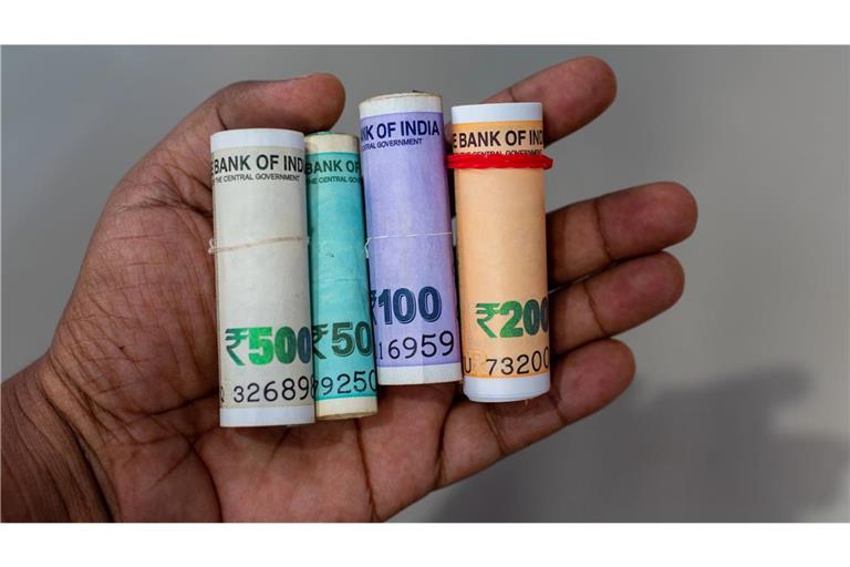 In Indien hat ein Mann die Leiche seiner Schwester ausgegraben und in eine Bank gebracht (Symbolfoto).