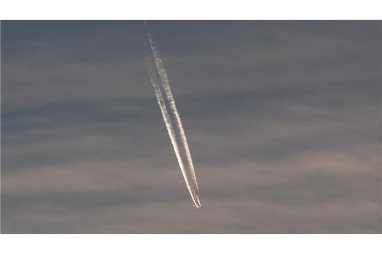 In Indonesien wird ein Flugzeug vermisst. (Symbolfoto)