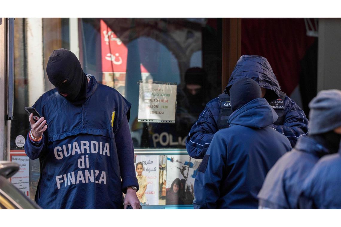 In Italien sind Ermittler gegen mutmaßliche Unterstützer der Hamas vorgegangen.