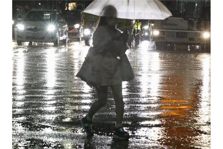 In Japan kommt es zu rekordstarken Regenfällen. Foto: ---/Kyodo News via AP/dpa