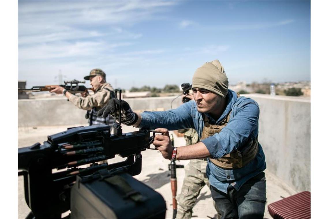 Libyen-Embargo: EU-Länder treiben Sanktionspläne voran In Libyen herrscht seit dem Sturz von Langzeitherrscher Muammar al-Gaddafi im Jahr 2011 Bürgerkrieg. Foto: Amru Salahuddien/dpa