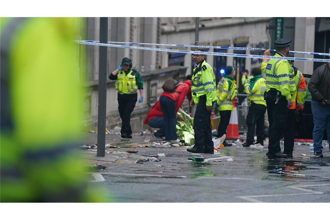 Verletzte in Liverpool: Was wir wissen - und was nicht In Liverpool sind etliche Polizei- und Rettungskräfte im Einsatz.