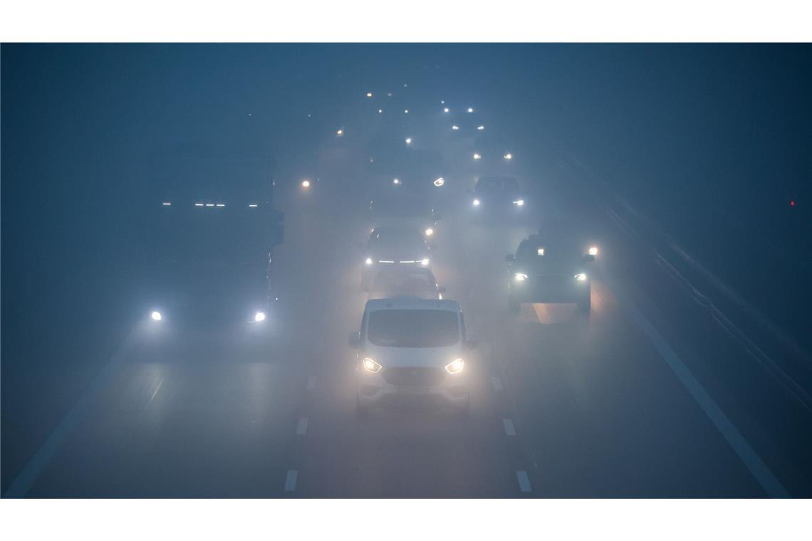 In manchen Teilen Baden-Württembergs bleibt es neblig-trüb. (Symbolbild)