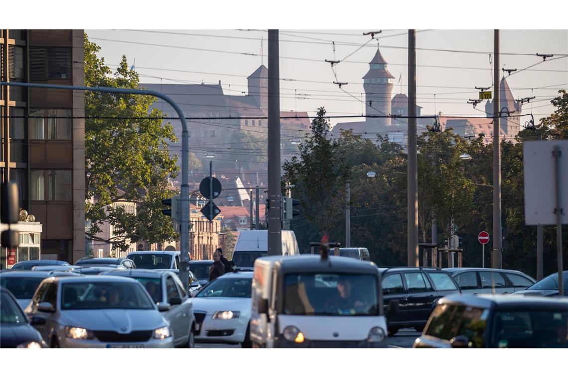 In Nürnberg gab es 2025 besonders starke Staus im inneren Stadtbereich. (Archivbild)