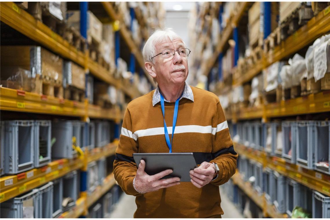 In Rente gehen und aus finanziellen Gründen nicht etwas dazuverdienen müssen, ist ein Privileg, das immer mehr Ruheständler mittlerweile nicht mehr haben.