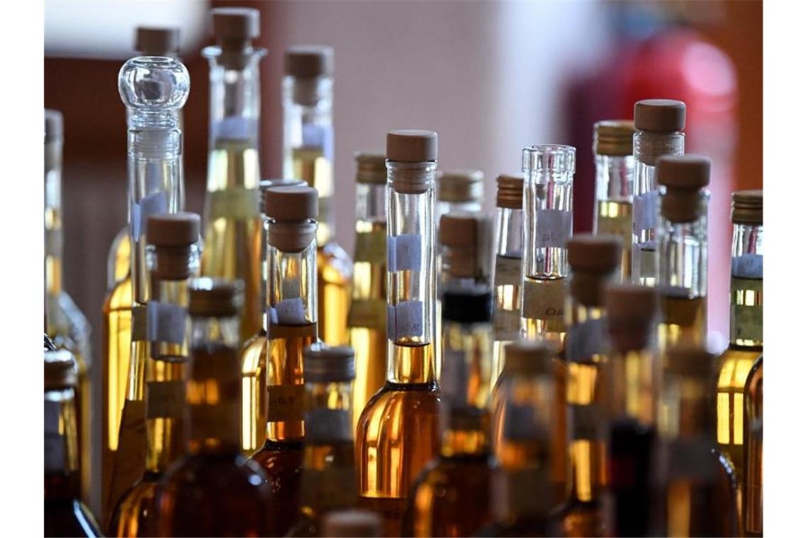 Alkohol-Vergiftung: 18 Menschen sterben in Russland In Russland sind mindestens 18 Menschen an einer Alkohol-Vergiftung gestorben. Foto: Patrick Seeger/dpa